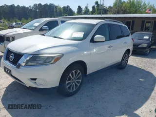 2013 Nissan Pathfinder SV with VIN 5N1AR2MM2DC675979, listed as a IAAI auction lot 42024315 with 468,225 mi miles. Bid and sale history available at carsss.com. Image 2.