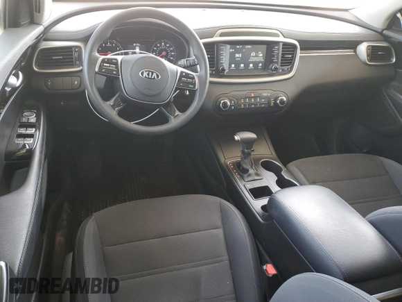 2019 Kia Sorento L z VIN 5XYPG4A32KG479030, wystawiony jako Copart lot #50903745 z przebiegiem 154 418 mil mil oraz Szkoda całkowita • Salvage title. Historia ofert i sprzedaży dostępna na DreamBid. Obrazek 8.