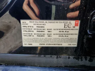 2014 Tesla Model S 60 z VIN 5YJSA1H10EFP35319, wystawiony jako Copart lot #53868745 z przebiegiem 209 424 mil mil oraz Szkoda całkowita • Salvage title. Historia ofert i sprzedaży dostępna na DreamBid. Obrazek 12.