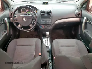 2009 Chevrolet Aveo 1LT z VIN KL1TD56E89B662824, wystawiony jako Copart lot #58526185 z przebiegiem 133 214 mil mil oraz Czysty tytuł • Clean title. Historia ofert i sprzedaży dostępna na DreamBid. Obrazek 8.