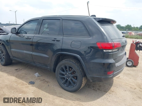 2018 Jeep Grand Cherokee Upland with VIN 1C4RJFAG8JC466195, listed as a IAAI auction lot 42413128 with 105,488 mi miles and . Bid and sale history available at DreamBid. Image 3.