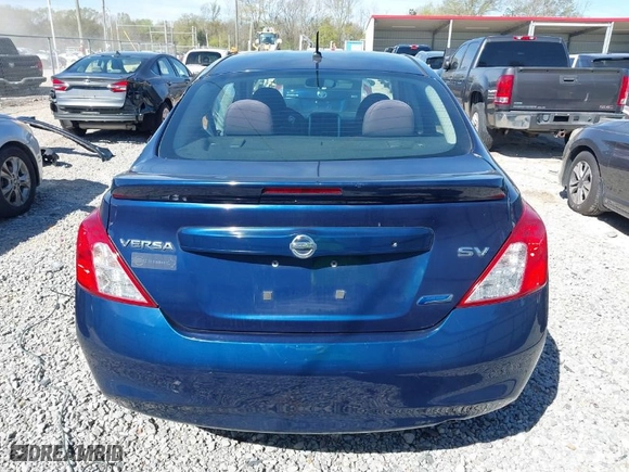 2014 Nissan Versa SV with VIN 3N1CN7AP8EL868280, listed as a IAAI auction lot 41813258 with 71,612 mi miles. Bid and sale history available at carsss.com. Image 16.