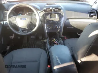 2019 Ford Police Interceptor Utility z VIN 1FM5K8AR2KGA31039, wystawiony jako Copart lot #50120465 z przebiegiem 73 554 mil mil oraz Szkoda całkowita • Salvage title. Historia ofert i sprzedaży dostępna na DreamBid. Obrazek 8.