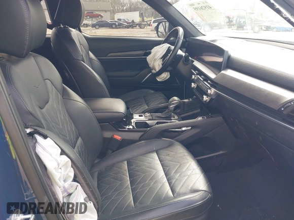 2024 Kia Telluride SX Prestige X-Line z VIN 5XYP5DGC4RG461605, wystawiony jako IAAI lot #41926195 z przebiegiem 13 811 mil mil oraz . Historia ofert i sprzedaży dostępna na DreamBid. Obrazek 5.