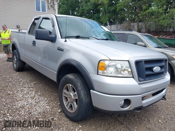2008 Ford F-150 STX z VIN 1FTRX14W58FC03112, wystawiony jako IAAI lot #42539072 z przebiegiem 124 549 mil mil oraz . Historia ofert i sprzedaży dostępna na DreamBid. Obrazek 1.