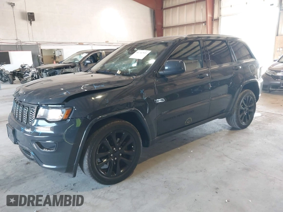 2017 Jeep Grand Cherokee Laredo with VIN 1C4RJFAG2HC786171, listed as a IAAI auction lot 40746519 with 166,136 mi miles. Bid and sale history available at carsss.com. Image 18.