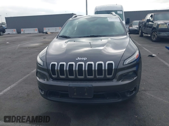 2017 Jeep Cherokee Latitude z VIN 1C4PJLCB6HW668128, wystawiony jako IAAI lot #42825498 z przebiegiem 110 951 mil mil oraz . Historia ofert i sprzedaży dostępna na DreamBid. Obrazek 13.