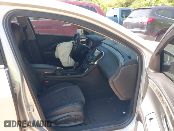 2014 Buick LaCrosse with VIN 1G4GA5GR4EF271138, listed as a IAAI auction lot 42431029 with 153,952 mi miles and . Bid and sale history available at DreamBid. Image 5.
