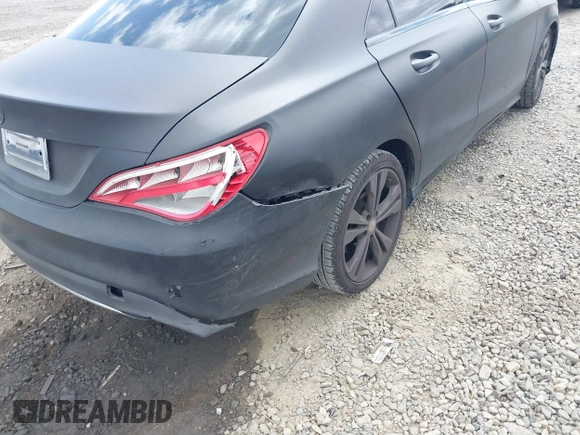 2017 Mercedes-Benz CLA 250 z VIN WDDSJ4EB3HN456232, wystawiony jako IAAI lot #41791113 z przebiegiem 81 446 mil mil oraz . Historia ofert i sprzedaży dostępna na DreamBid. Obrazek 6.