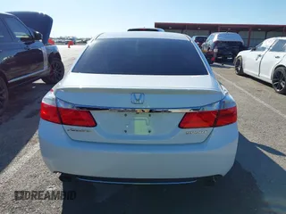 2015 Honda Accord Sport with VIN 1HGCR2F55FA200569, listed as a IAAI auction lot 41843146 with 97,655 mi miles and . Bid and sale history available at DreamBid. Image 16.