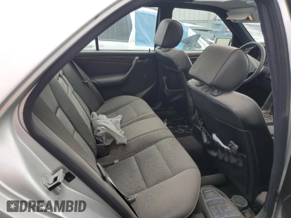 2000 Mercedes-Benz C 230/260/280/320 z VIN WDBHA29G8YA830399, wystawiony jako Copart lot #86919894 z przebiegiem 89 183 mil mil oraz Nie do naprawy • Non repairable. Historia ofert i sprzedaży dostępna na DreamBid. Obrazek 10.