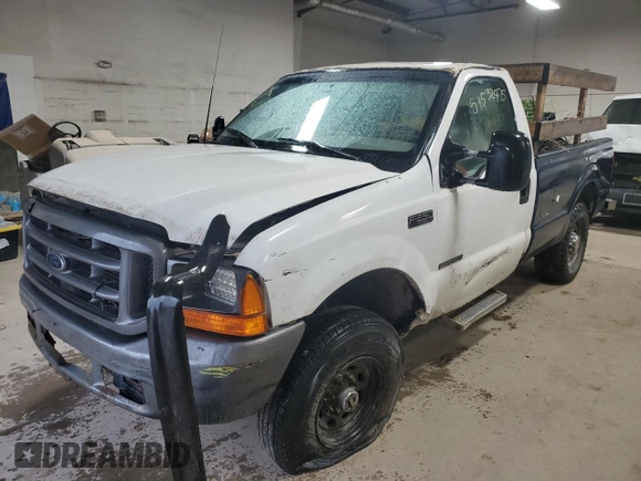 1999 Ford F-250 XL with VIN 1FTNF21F8XEE75010, listed as a Copart auction lot 54532975 with 239,935 mi miles and Salvage title. Bid and sale history available at DreamBid. Image 1.