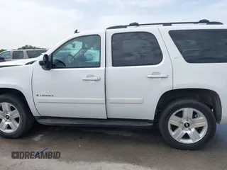 2008 Chevrolet Tahoe 1LT с VIN 1GNFC13018R133979, выставлен на аукционе IAAI как лот 42608904 с пробегом 261 711 миль миль и . История ставок и продаж доступна на DreamBid. Изображение 14.