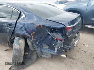 2017 Mazda Mazda6 Touring with VIN JM1GL1V54H1107722, listed as a IAAI auction lot 41521257 with 142,129 mi miles. Bid and sale history available at carsss.com. Image 6.