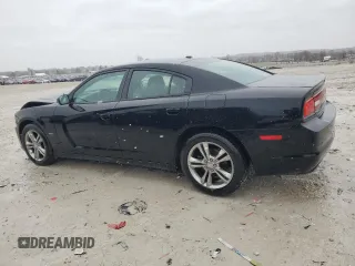 2013 Dodge Charger SXT z VIN 2C3CDXJG1DH678753, wystawiony jako Copart lot #50036355 z przebiegiem 161 158 mil mil oraz Czysty tytuł • Clean title. Historia ofert i sprzedaży dostępna na DreamBid. Obrazek 2.