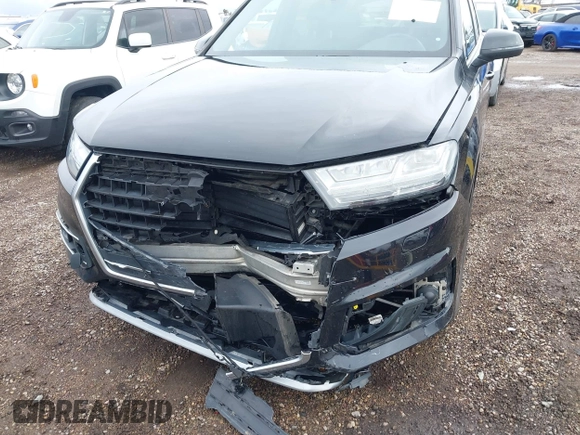 2017 Audi Q7 Premium Plus with VIN WA1LAAF71HD023838, listed as a IAAI auction lot 41924707 with 107,785 mi miles. Bid and sale history available at carsss.com. Image 6.
