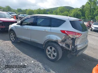 2013 Ford Escape SE z VIN 1FMCU0GX5DUC72347, wystawiony jako IAAI lot #42370050 z przebiegiem 167 212 mil mil oraz . Historia ofert i sprzedaży dostępna na DreamBid. Obrazek 3.
