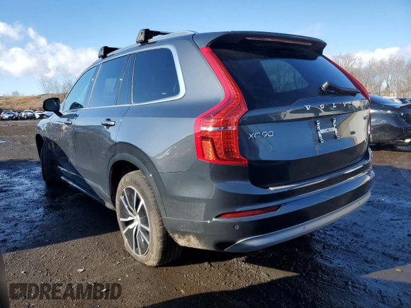 2022 Volvo XC90 Momentum with VIN YV4A22PK7N1811553, listed as a Copart auction lot 84240994 with 42,179 mi miles and Salvage Title. Bid and sale history available at carsss.com. Image 2.