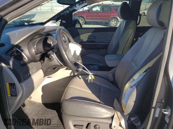 2018 Kia Sedona LX with VIN KNDMB5C17J6405820, listed as a Copart auction lot 88976525 with 110,658 mi miles and Non Repairable. Bid and sale history available at carsss.com. Image 7.