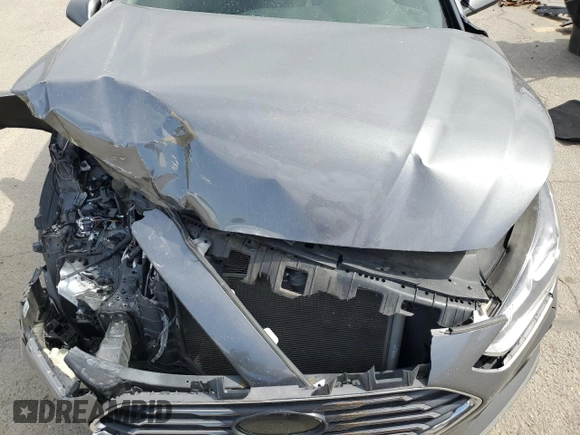 2018 Hyundai Sonata SE z VIN 5NPE24AF9JH655398, wystawiony jako Copart lot #54274075 z przebiegiem 82 601 mil mil oraz Szkoda całkowita • Salvage title. Historia ofert i sprzedaży dostępna na DreamBid. Obrazek 11.