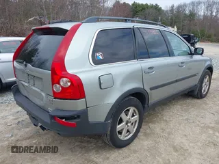 2004 Volvo XC90 with VIN YV1CM59H141076604, listed as a IAAI auction lot 41994322 with 141,402 mi miles. Bid and sale history available at carsss.com. Image 4.