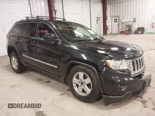 2013 Jeep Grand Cherokee Laredo с VIN 1C4RJFAG1DC506217, выставлен на аукционе IAAI как лот 42345607 с пробегом 127 835 миль миль и . История ставок и продаж доступна на DreamBid. Изображение 1.