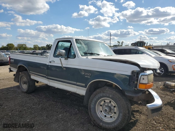 1997 Ford F-250 HD with VIN 1FTHF26F4VEA21095, listed as a Copart auction lot 71934824 with 214,047 mi miles and Salvage Title. Bid and sale history available at carsss.com. Image 4.