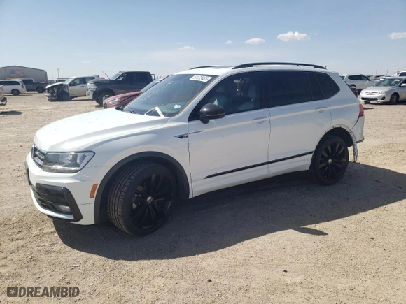 2020 Volkswagen Tiguan SE with VIN 3VV2B7AXXLM145430, listed as a Copart auction lot 51172435 with 52,708 mi miles and Salvage Title. Bid and sale history available at carsss.com. Image 1.