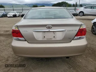 2005 Toyota Camry LE with VIN 4T1BF30K65U082774, listed as a Copart auction lot 52586035 with 119,968 mi miles and Clean Title. Bid and sale history available at DreamBid. Image 6.