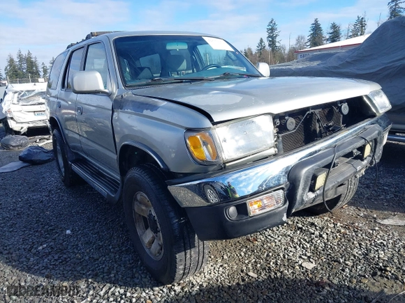 1999 Toyota 4Runner SR5 with VIN JT3HN86R3X0253157, listed as a IAAI auction lot 41539472 with 199,023 mi miles. Bid and sale history available at carsss.com. Image 1.