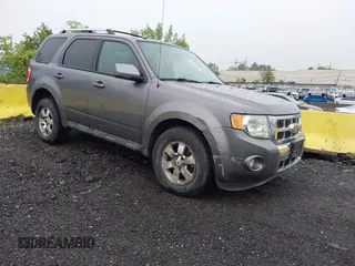 2010 Ford Escape Limited с VIN 1FMCU9EGXAKD36364, выставлен на аукционе IAAI как лот 42201080 с пробегом 100 910 миль миль и . История ставок и продаж доступна на DreamBid. Изображение 1.