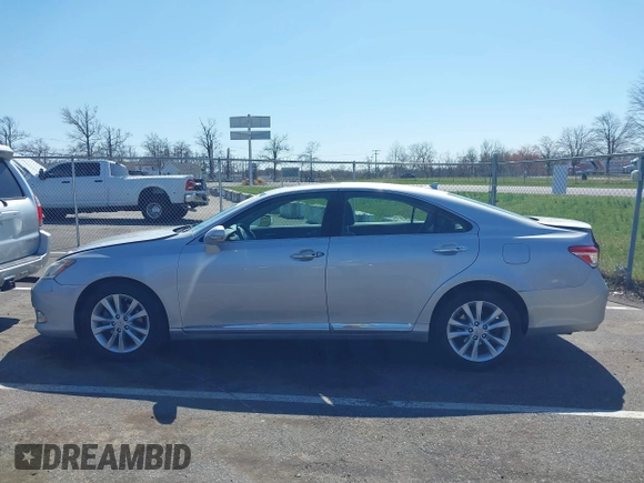 2010 Lexus ES 330 with VIN JTHBK1EG2A2365606, listed as a IAAI auction lot 41998310 with 83,961 mi miles and . Bid and sale history available at DreamBid. Image 15.
