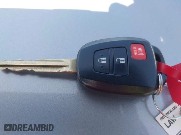 2016 Toyota Highlander LE Plus z VIN 5TDZKRFH2GS149519, wystawiony jako IAAI lot #42346714 z przebiegiem 76 682 mil mil oraz . Historia ofert i sprzedaży dostępna na DreamBid. Obrazek 11.