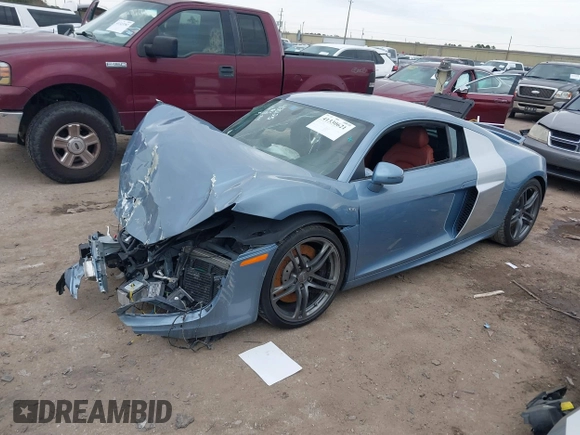 2011 Audi R8 5.2L z VIN WUAANAFG1BN000341, wystawiony jako IAAI lot #41330621 z przebiegiem 52 555 mil mil oraz . Historia ofert i sprzedaży dostępna na DreamBid. Obrazek 16.