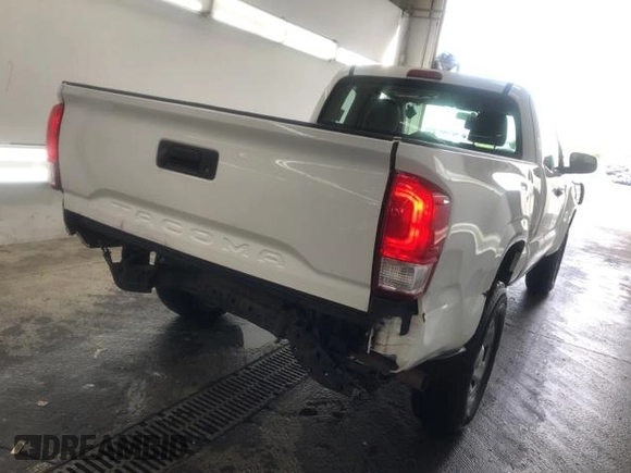 2017 Toyota Tacoma SR z VIN 5TFRX5GN4HX081282, wystawiony jako IAAI lot #42434418 z przebiegiem 184 905 mil mil oraz . Historia ofert i sprzedaży dostępna na DreamBid. Obrazek 12.