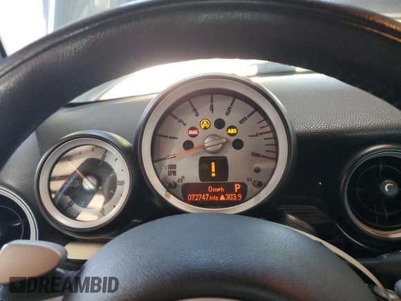 2010 MINI Convertible S with VIN WMWMS3C5XATY08714, listed as a Copart auction lot 66751035 with 72,747 mi miles and Clean title. Bid and sale history available at DreamBid. Image 9.