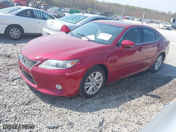 2013 Lexus ES 350 4dr Sdn with VIN JTHBK1GG2D2055893, listed as a IAAI auction lot 41905394 with 98,007 mi miles. Bid and sale history available at carsss.com. Image 2.