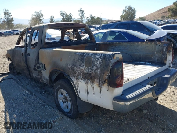 2006 Toyota Tundra SR5 with VIN 5TBRU34146S468828, listed as a IAAI auction lot 38222892 with Not Provided miles. Bid and sale history available at carsss.com. Image 3.