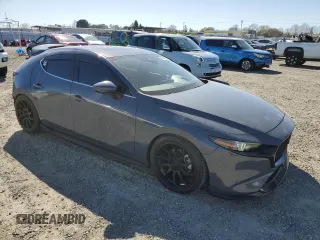2022 Mazda Mazda3 Hatchback Premium with VIN JM1BPAML3N1501092, listed as a Copart auction lot 48349425 with 50,485 mi miles and Salvage Title. Bid and sale history available at carsss.com. Image 4.