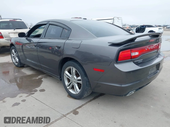 2013 Dodge Charger SXT z VIN 2C3CDXJG5DH572032, wystawiony jako IAAI lot #41707058 z przebiegiem 109 147 mil mil oraz . Historia ofert i sprzedaży dostępna na DreamBid. Obrazek 3.