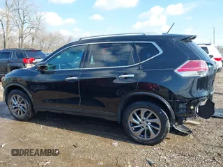2015 Nissan Rogue SL with VIN 5N1AT2MV8FC899383, listed as a IAAI auction lot 38805565 with 95,236 mi miles and . Bid and sale history available at carsss.com. Image 15.
