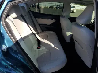 2025 Toyota Camry LE z VIN 4T1DBADK3SU502862, wystawiony jako Copart lot #51853575 z przebiegiem 31 601 mil mil oraz Szkoda całkowita • Salvage title. Historia ofert i sprzedaży dostępna na DreamBid. Obrazek 11.