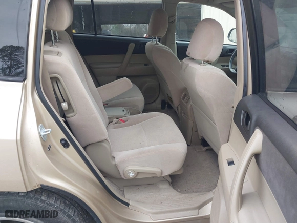 2008 Toyota Highlander with VIN JTEDS41A682019853, listed as a IAAI auction lot 41856615 with 157,215 mi miles. Bid and sale history available at carsss.com. Image 8.