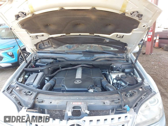 2006 Mercedes-Benz M 500 with VIN 4JGBB75E96A002814, listed as a IAAI auction lot 42686102 with 199,734 mi miles and . Bid and sale history available at DreamBid. Image 10.