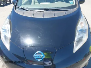 2011 Nissan LEAF SL-e z VIN JN1AZ0CPXBT002569, wystawiony jako IAAI lot #42244671 z przebiegiem 66 753 mil mil oraz . Historia ofert i sprzedaży dostępna na DreamBid. Obrazek 10.