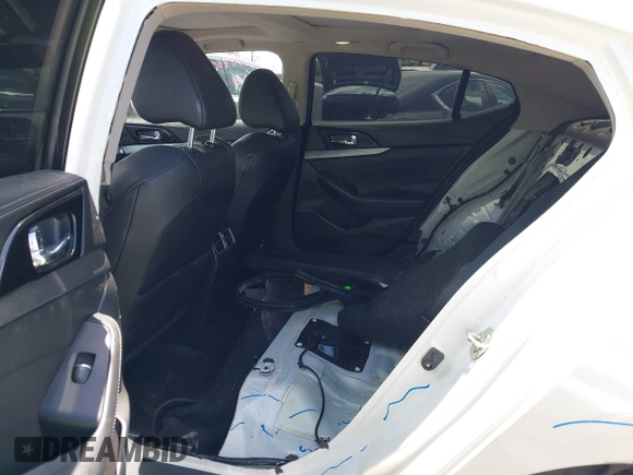 2017 Nissan Maxima S with VIN 1N4AA6AP8HC376994, listed as a IAAI auction lot 42246508 with 80,770 mi miles and . Bid and sale history available at DreamBid. Image 8.