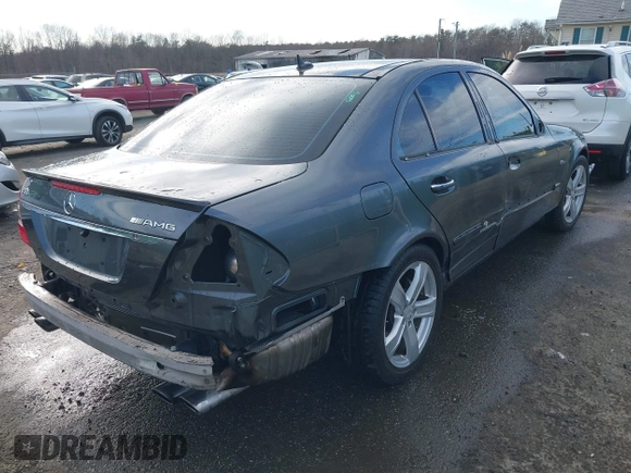 2007 Mercedes-Benz E 63 AMG with VIN WDBUF77X17B172367, listed as a IAAI auction lot 41712525 with 144,100 mi miles and . Bid and sale history available at carsss.com. Image 4.
