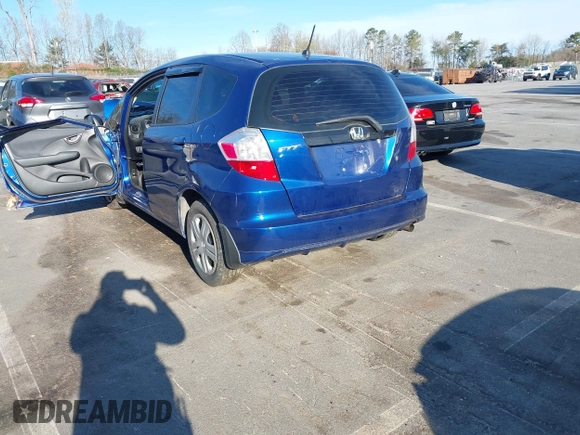 2010 Honda Fit with VIN JHMGE8H20AS005806, listed as a IAAI auction lot 41875876 with 1 mi miles. Bid and sale history available at carsss.com. Image 3.