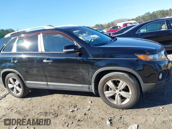 2013 Kia Sorento EX with VIN 5XYKU4A27DG414560, listed as a IAAI auction lot 41368699 with 101,185 mi miles and . Bid and sale history available at carsss.com. Image 13.