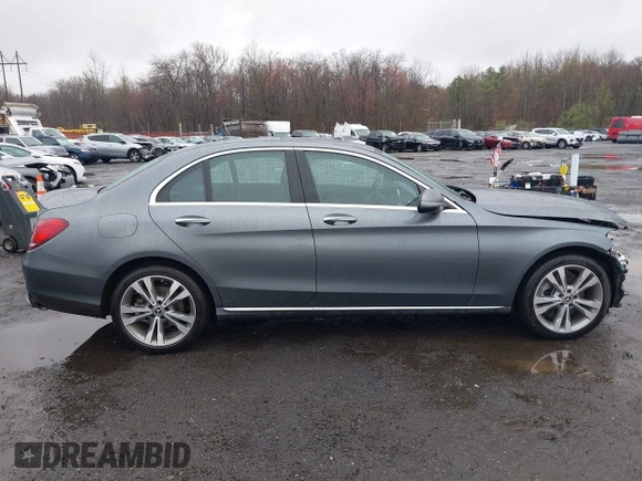 2019 Mercedes-Benz C 300 z VIN 55SWF8EBXKU291272, wystawiony jako IAAI lot #41976071 z przebiegiem 59 100 mil mil oraz . Historia ofert i sprzedaży dostępna na DreamBid. Obrazek 13.